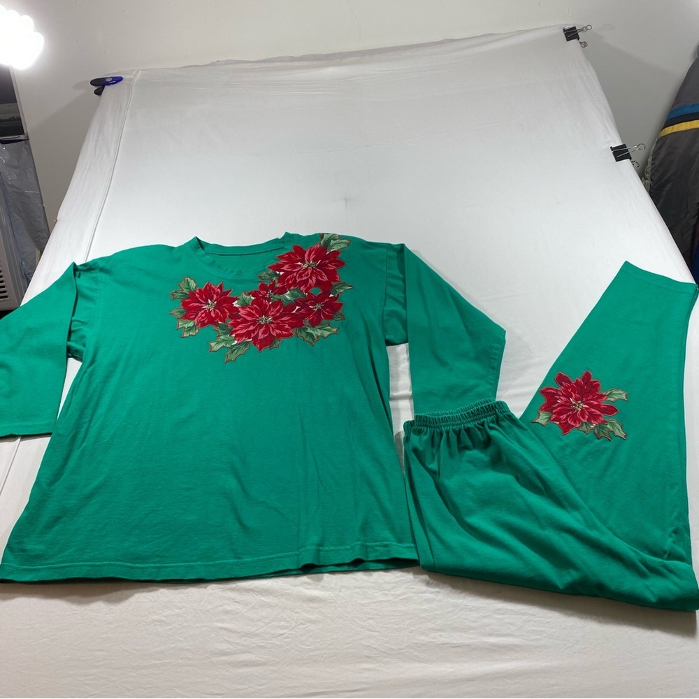 Vintage Woman’s Christmas Sweat Shirt Set  Poinsettia Handmade Jersey Fabric